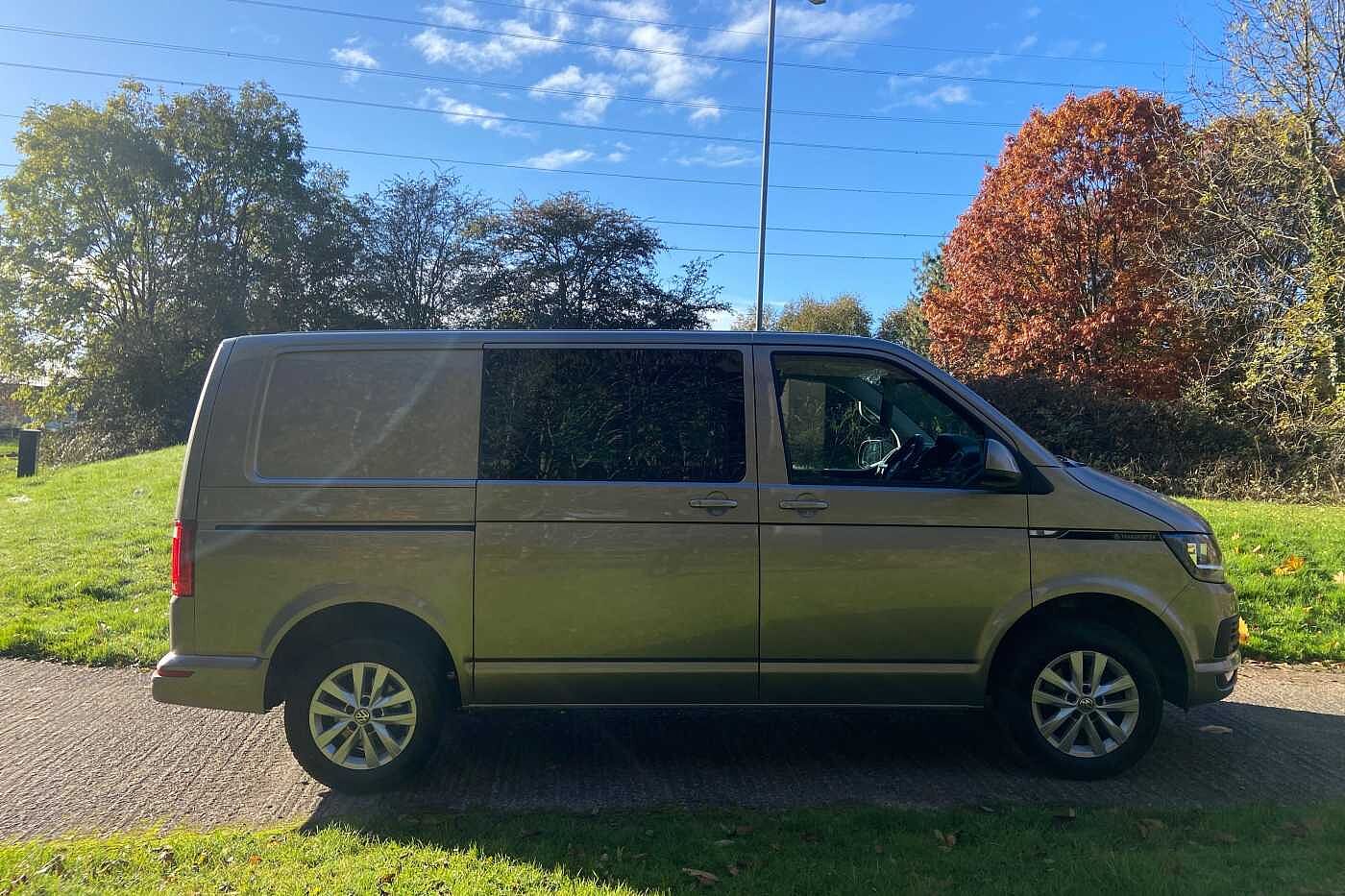 Volkswagen Transporter T30 Kombi Highline SWB 102 PS 2.0 TDI BMT 5sp Manual NO VAT