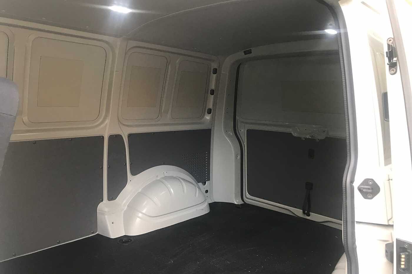 Volkswagen Transporter T28 Swb Diesel 2.0 TDI 150 Highline Van DSG SINGLE SEATS, LED'S, NAV +++