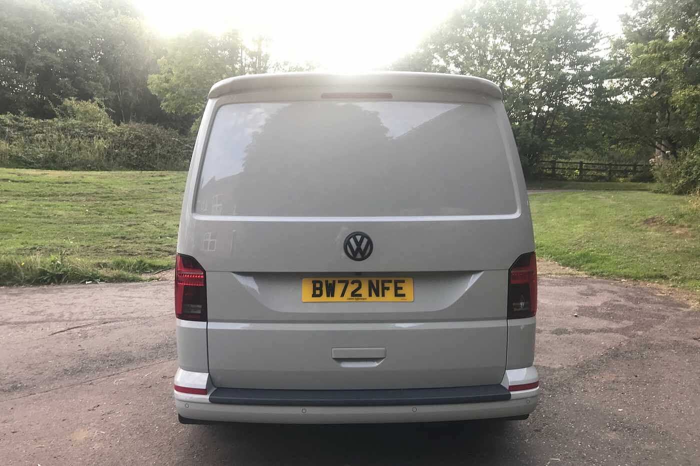 Volkswagen Transporter T28 Swb Diesel 2.0 TDI 150 Highline Van DSG SINGLE SEATS, LED'S, NAV +++