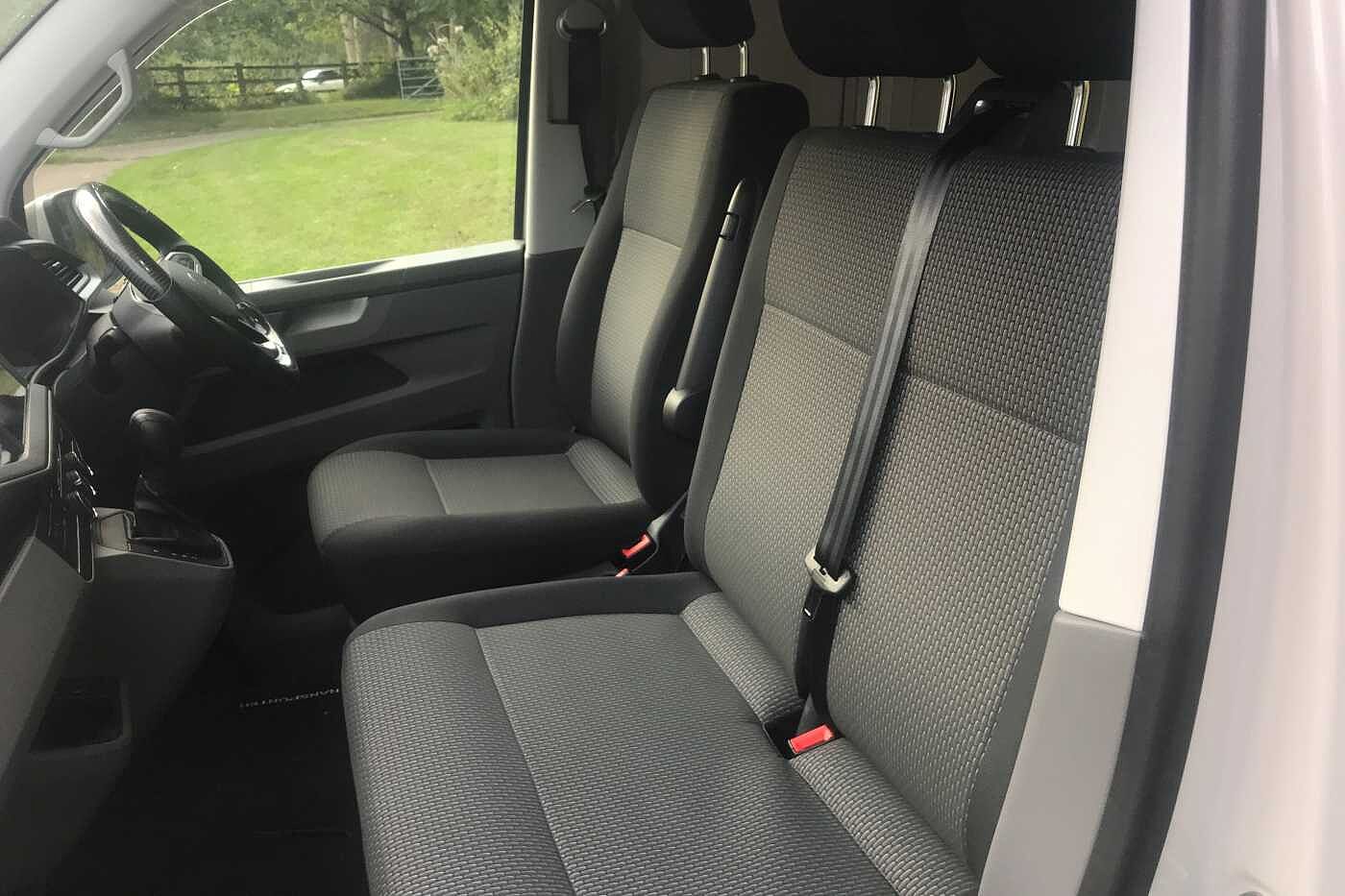 Volkswagen Transporter T28 Swb Diesel 2.0 TDI 150 Highline Van DSG SINGLE SEATS, LED'S, NAV +++