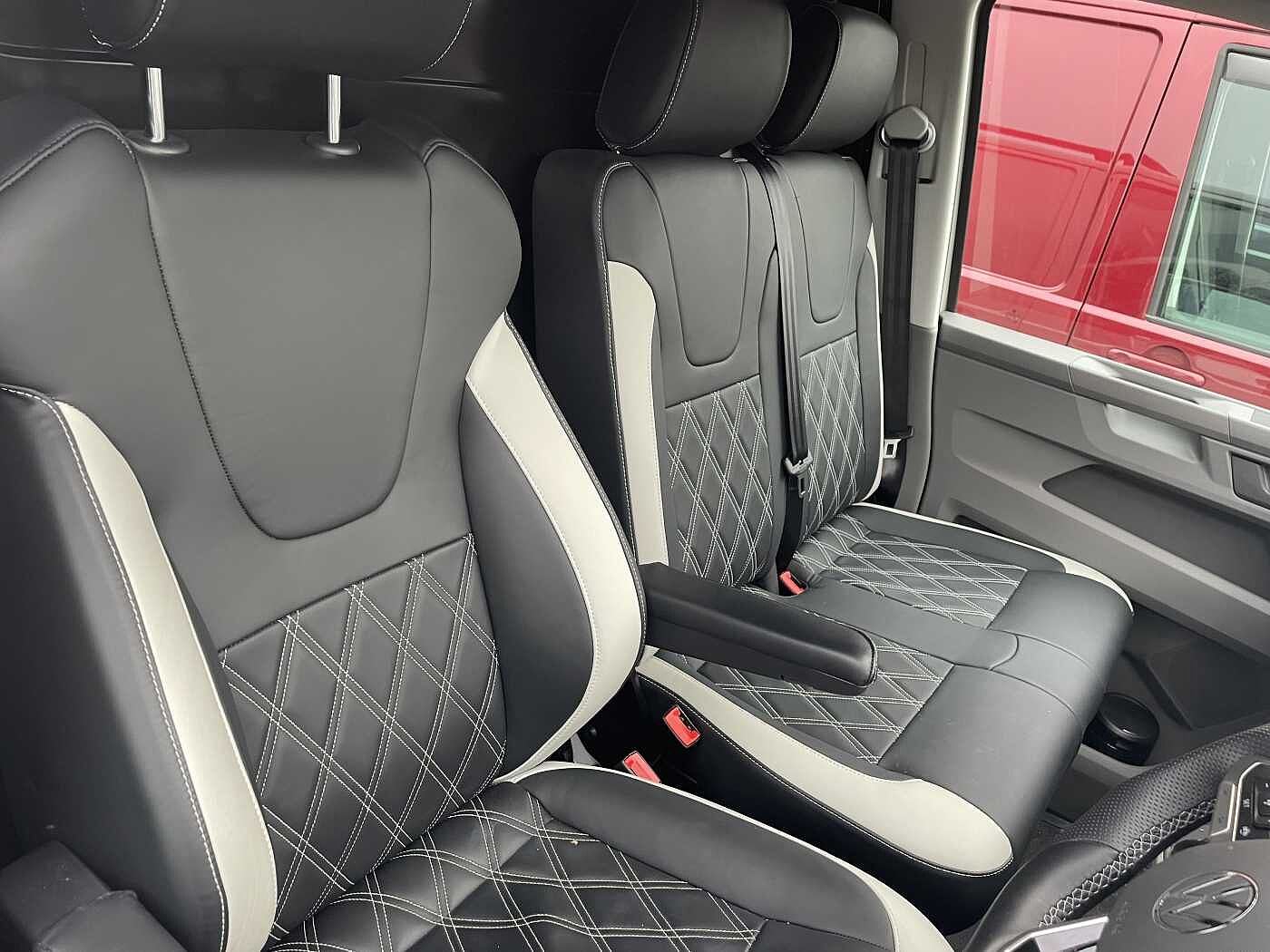 Volkswagen Transporter PV 2.0BiTDI 199ps T32 Highline SWB DSG