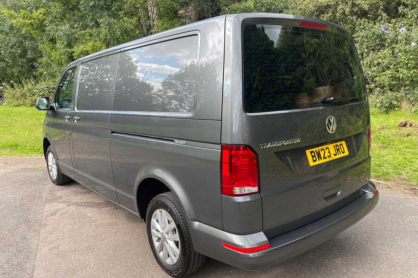Volkswagen Transporter PV 2.0TDI (150PS)Eu6 T28 Highline SWB