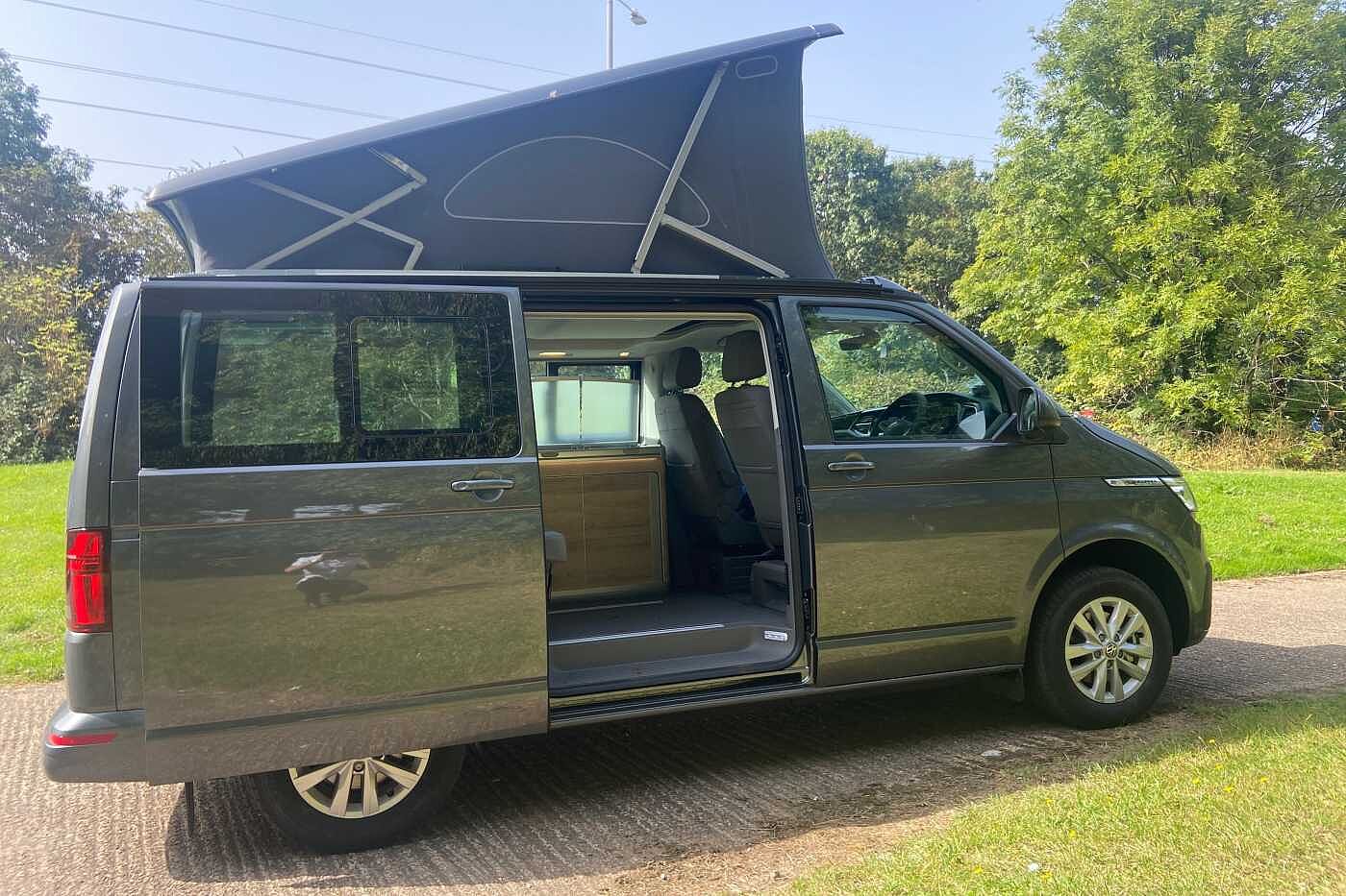 Volkswagen California Diesel Estate 2.0 TDI Surf 4dr DSG