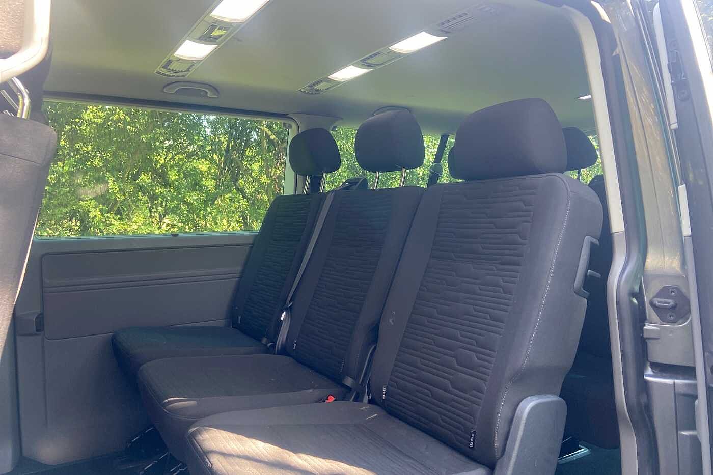 Volkswagen Transporter Shuttle 9 SEATS T32 SE LWB 2.0TDI 150PS DSG NAV TINT 9 SEATS