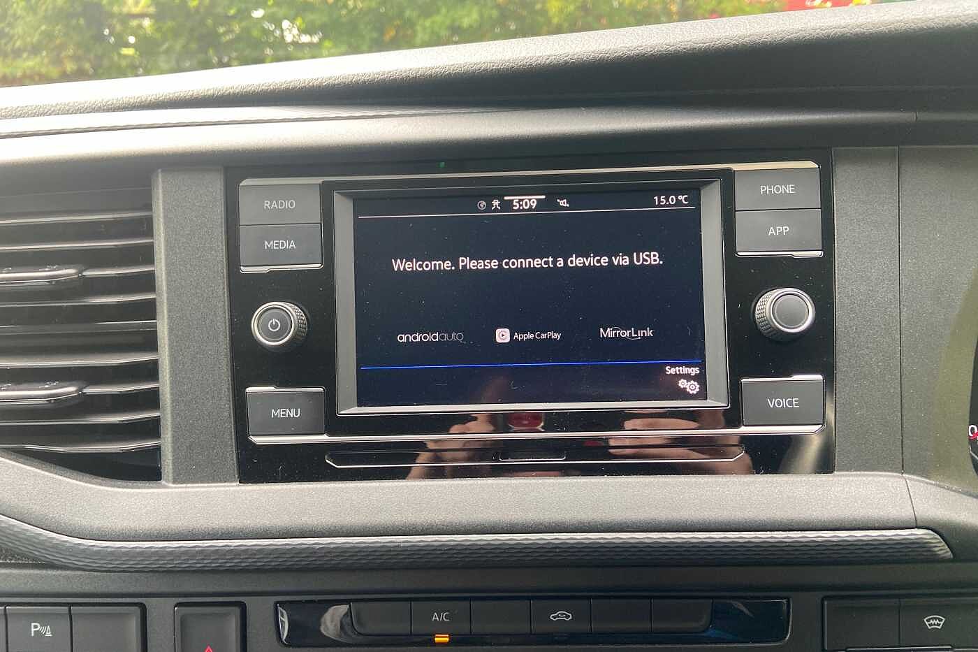 Volkswagen Transporter 2.0TDI (150PS)Eu6 T30 Highline SWB PV REAR CAMERA