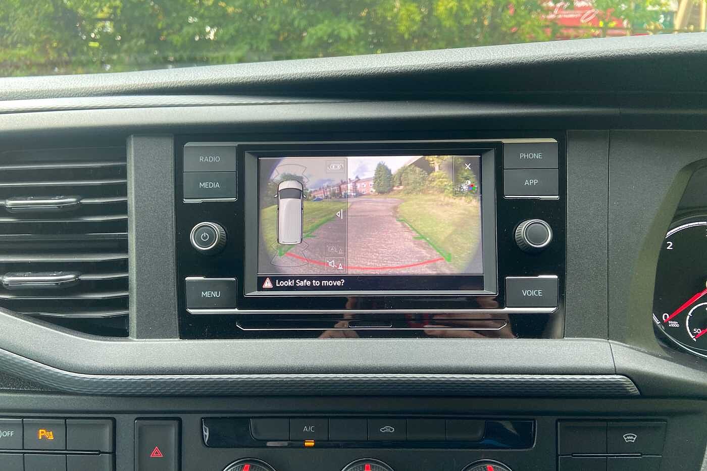 Volkswagen Transporter 2.0TDI (150PS)Eu6 T30 Highline SWB PV REAR CAMERA