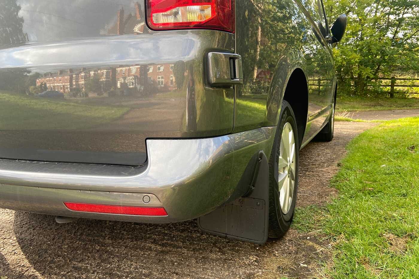 Volkswagen Transporter 2.0TDI (150PS)Eu6 T30 Highline SWB PV REAR CAMERA