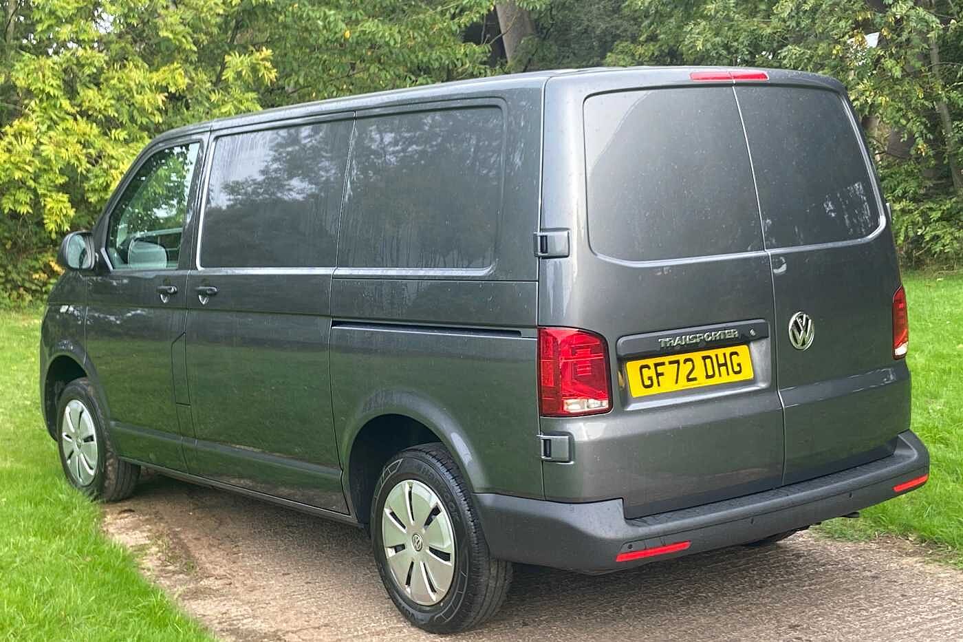 Volkswagen Transporter 2.0TDI 110ps T28 Startline BMT SWB **AIR CON**