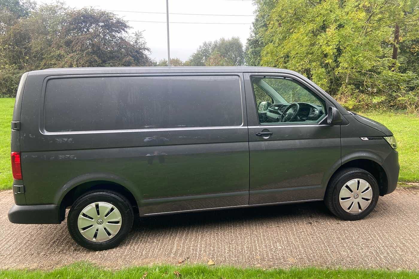 Volkswagen Transporter 2.0TDI 110ps T28 Startline BMT SWB **AIR CON**