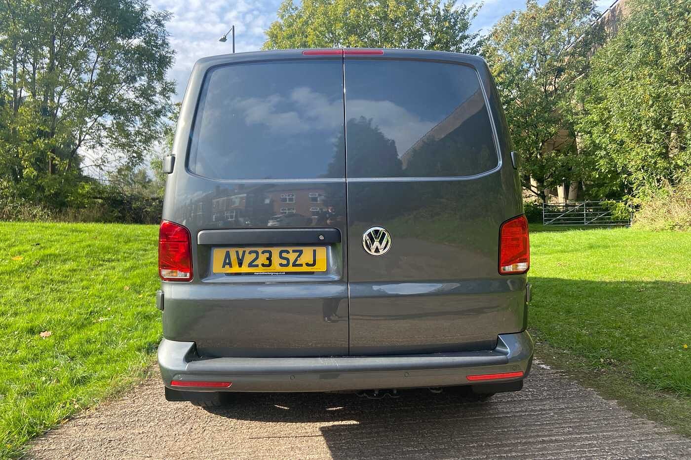 Volkswagen Transporter PV 2.0BiTDI 199ps T32 Highline SWB DSG