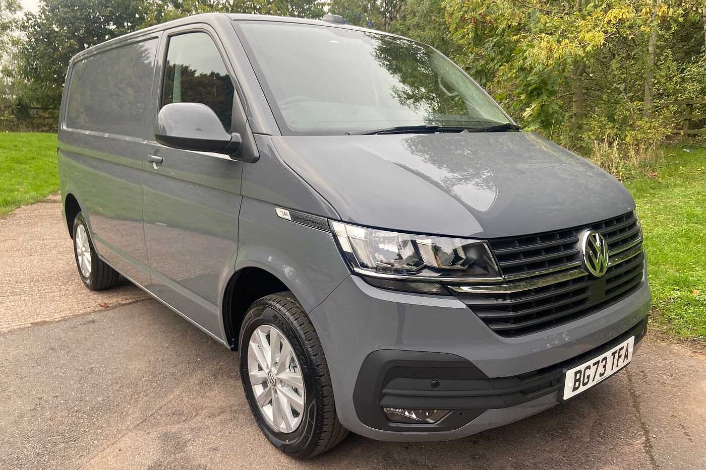 Volkswagen Transporter 2.0TDI 110ps T28 Highline BMT SWB PV
