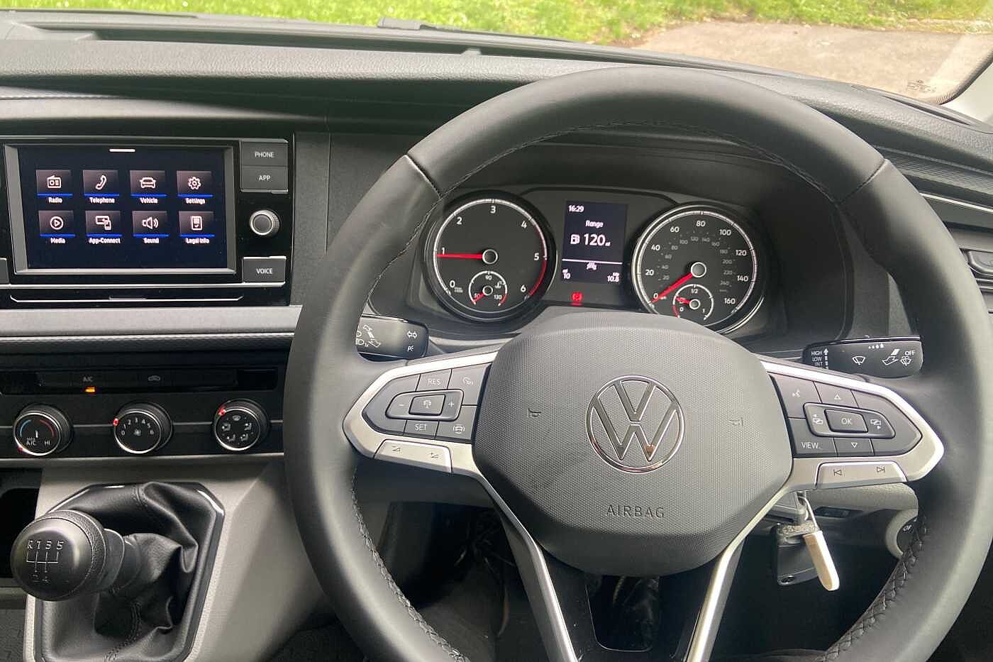 Volkswagen Transporter 2.0TDI 110ps T28 Highline BMT SWB PV