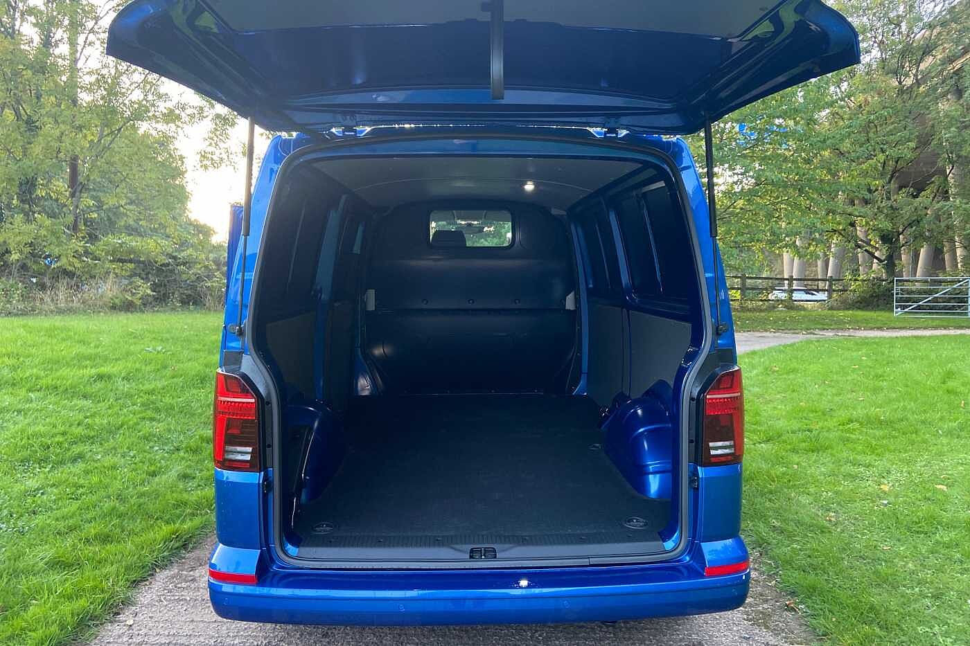 Volkswagen Transporter T32 Lwb Diesel 2.0 BiTDI 204 Sportline Van DSG LWB