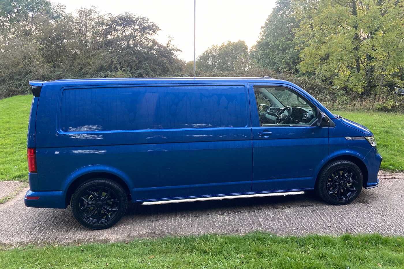 Volkswagen Transporter T32 Lwb Diesel 2.0 BiTDI 204 Sportline Van DSG LWB