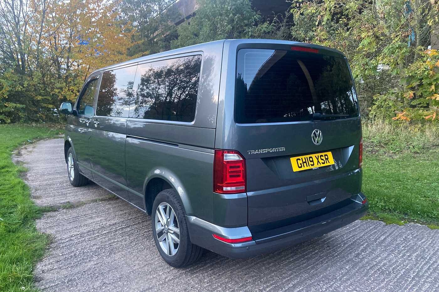 Volkswagen Transporter Shuttle 2.0TDI (150ps)Eu6dTE T32 SE BMT LWB DSG 3 ZONE AIR CON