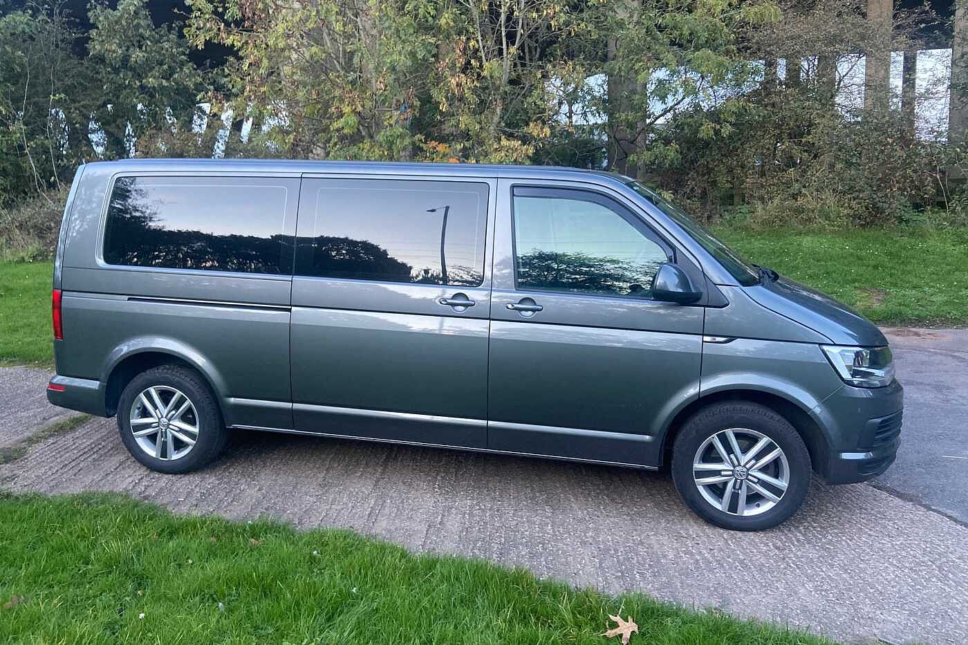 Volkswagen Transporter Shuttle 2.0TDI (150ps)Eu6dTE T32 SE BMT LWB DSG 3 ZONE AIR CON