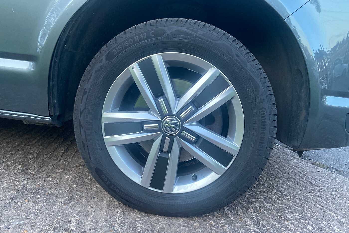 Volkswagen Transporter Shuttle 2.0TDI (150ps)Eu6dTE T32 SE BMT LWB DSG 3 ZONE AIR CON