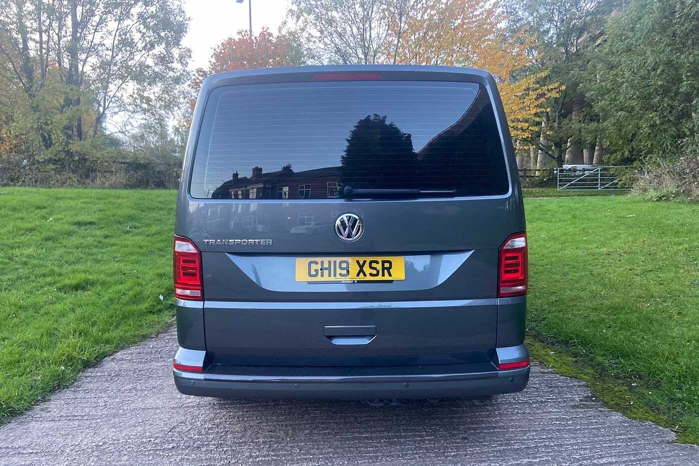 Volkswagen Transporter Shuttle 2.0TDI (150ps)Eu6dTE T32 SE BMT LWB DSG 3 ZONE AIR CON
