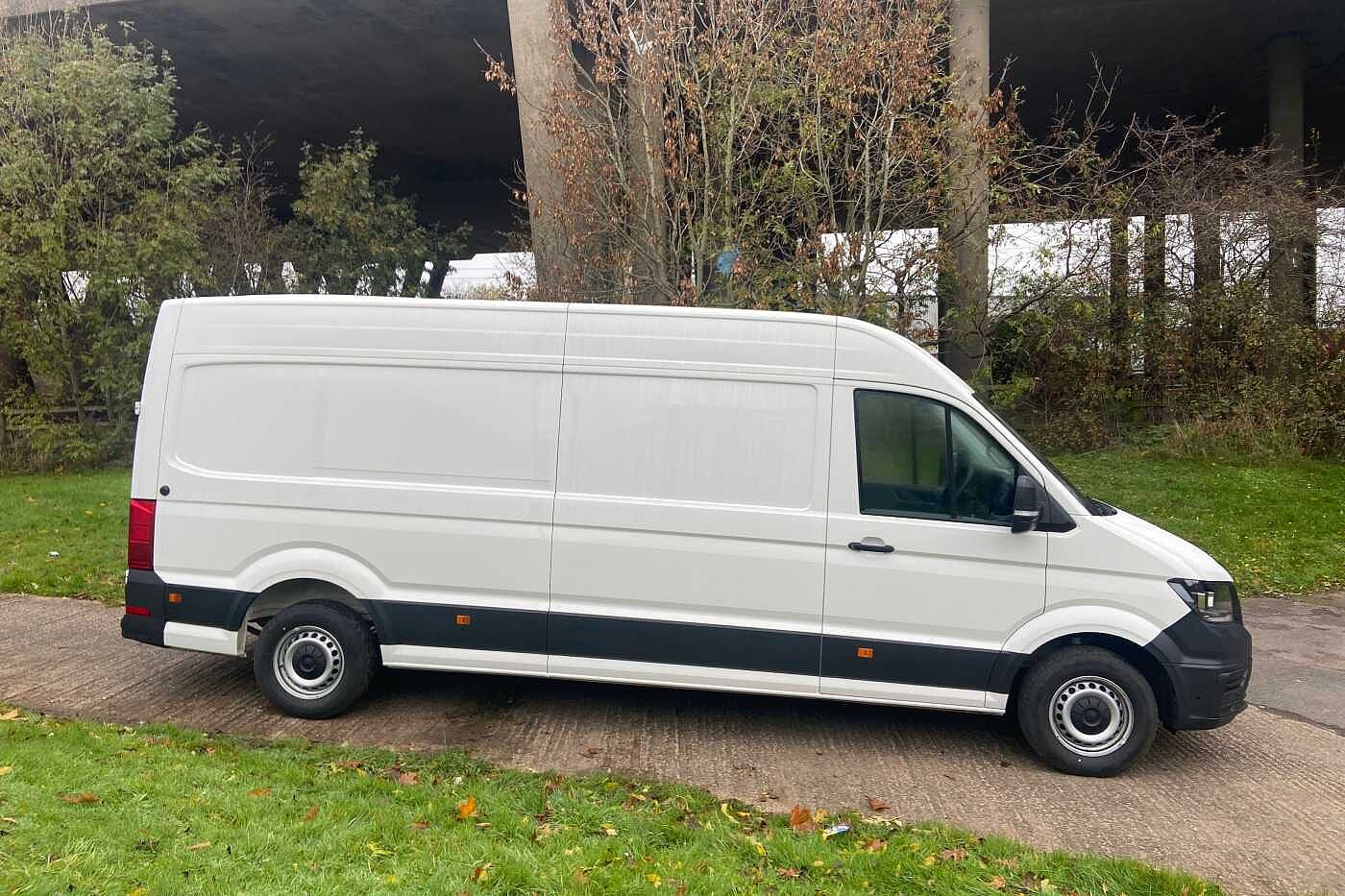 Volkswagen Crafter 2.0TDI (140PS) RWD CR35 LWB Trendline PV