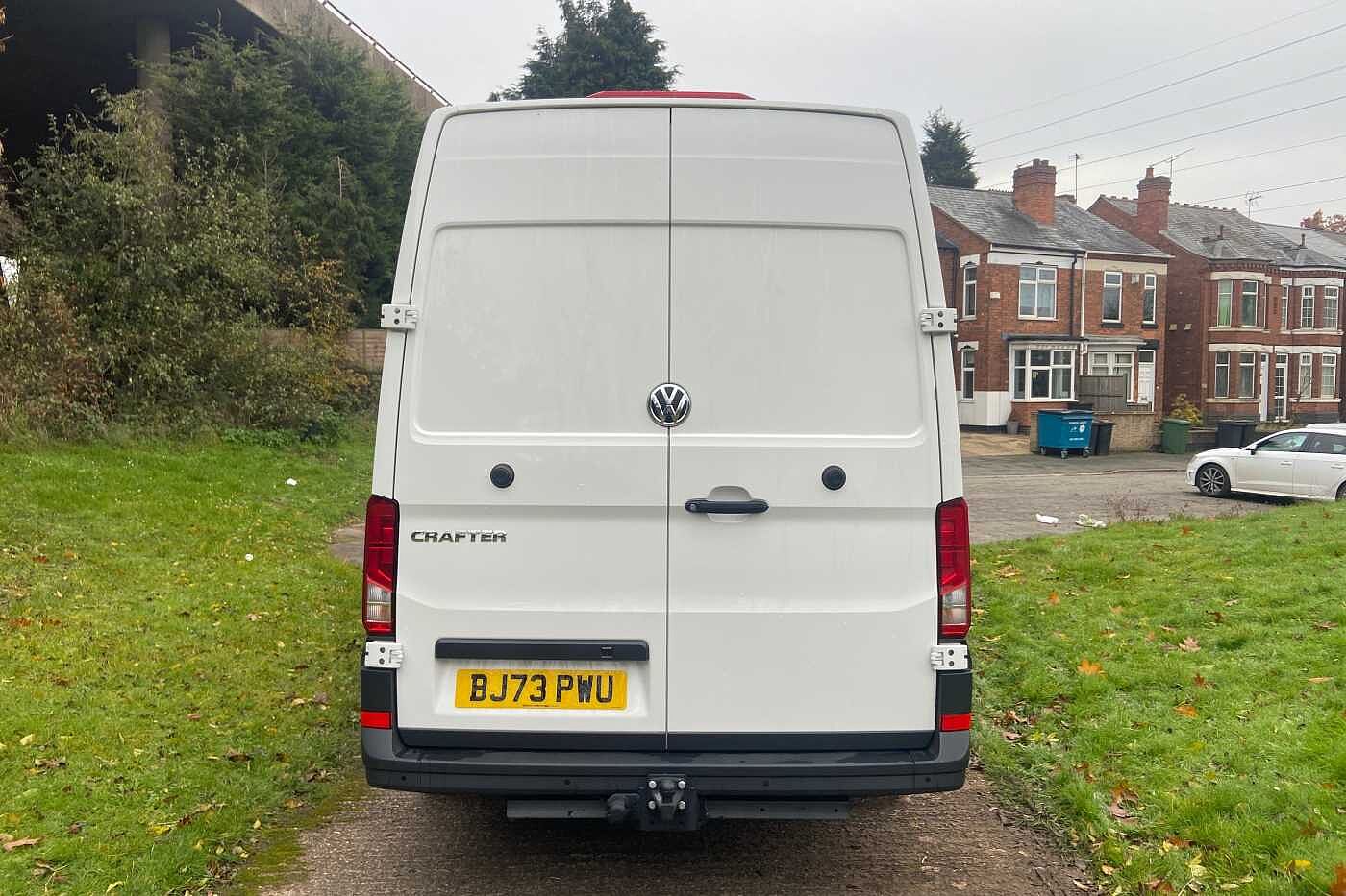 Volkswagen Crafter 2.0TDI (140PS) RWD CR35 LWB Trendline PV