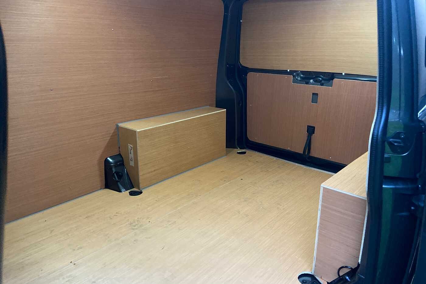 Volkswagen Transporter 2.0TDI (150PS)Eu6 T30 Highline SWB PV