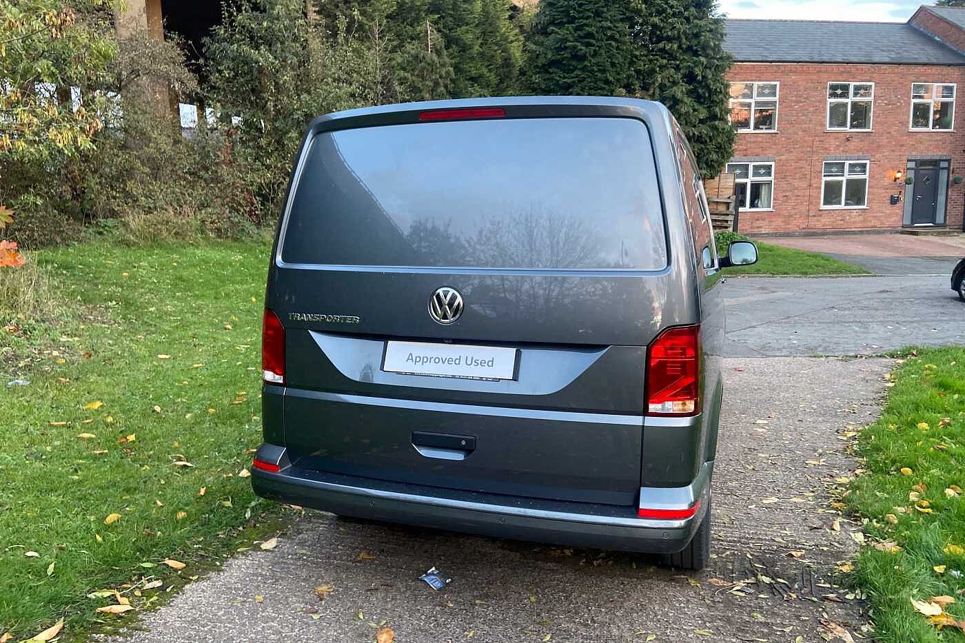 Volkswagen Transporter 2.0TDI (150PS)Eu6 T30 Highline SWB PV