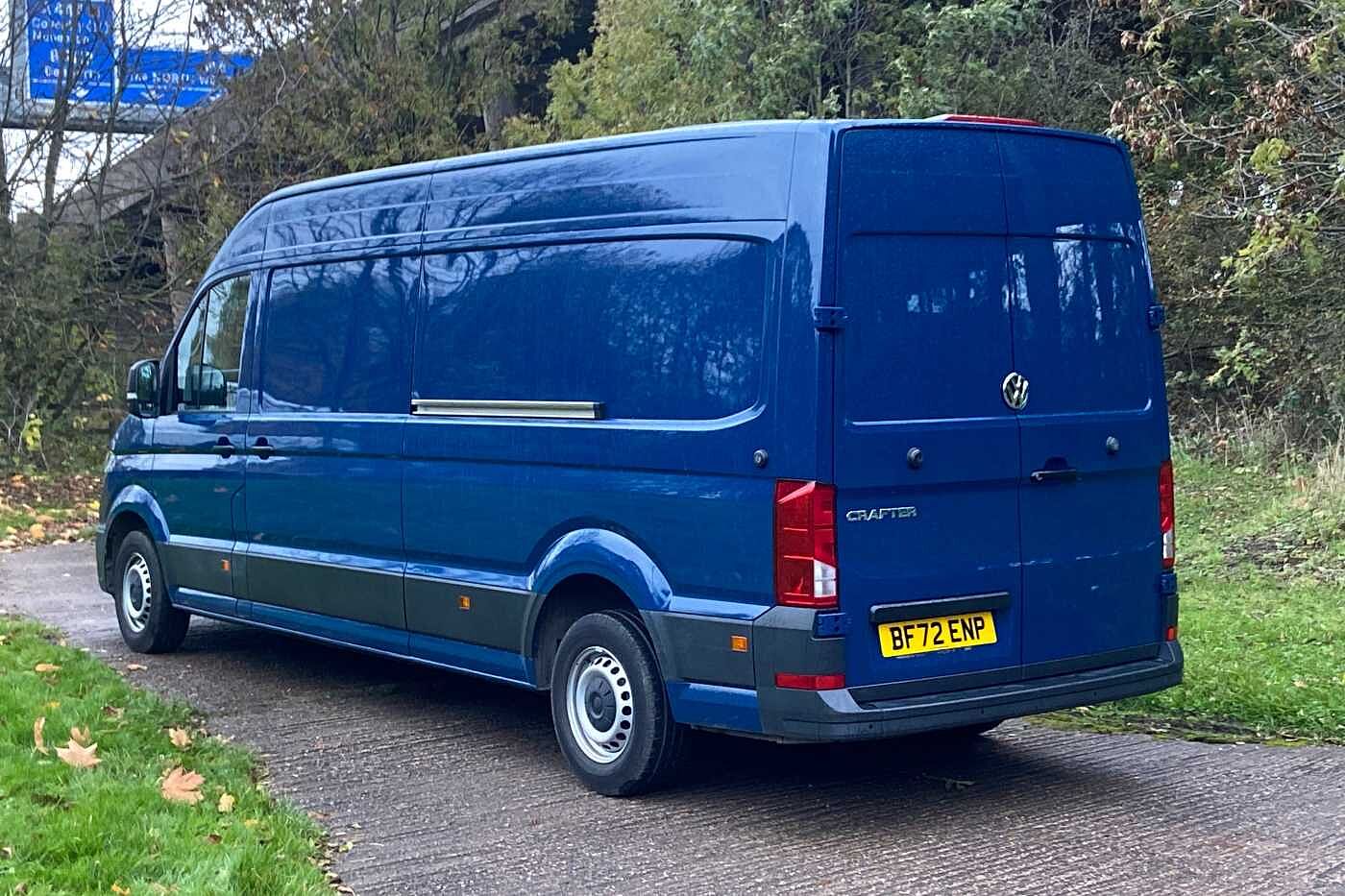 Volkswagen Crafter Cr35 Lwb Diesel Fwd 2.0 TDI 140PS Trendline High Roof Van AIR CON