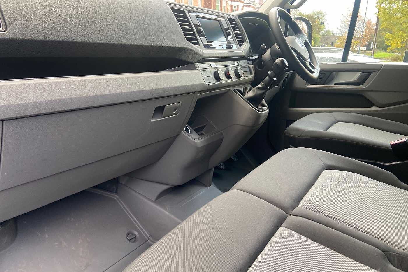 Volkswagen Crafter 2.0TDI 140PS Eu6dT-E CR35 LWB Trendline AIR CON