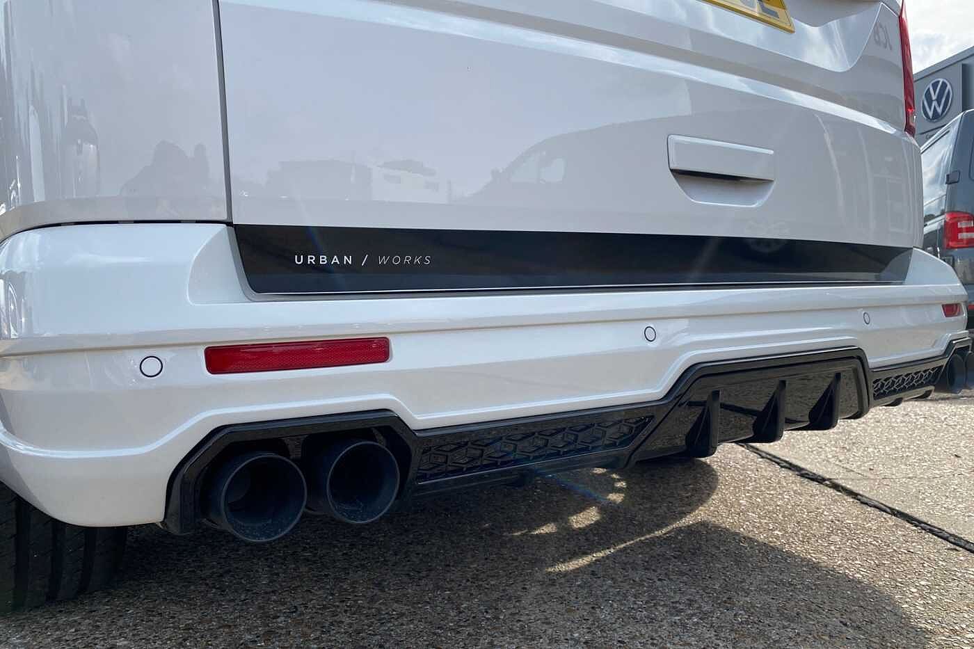 Volkswagen Transporter T32 Lwb Diesel Camper 2.0 TDI 150 Highline Urban Van DSG Camper