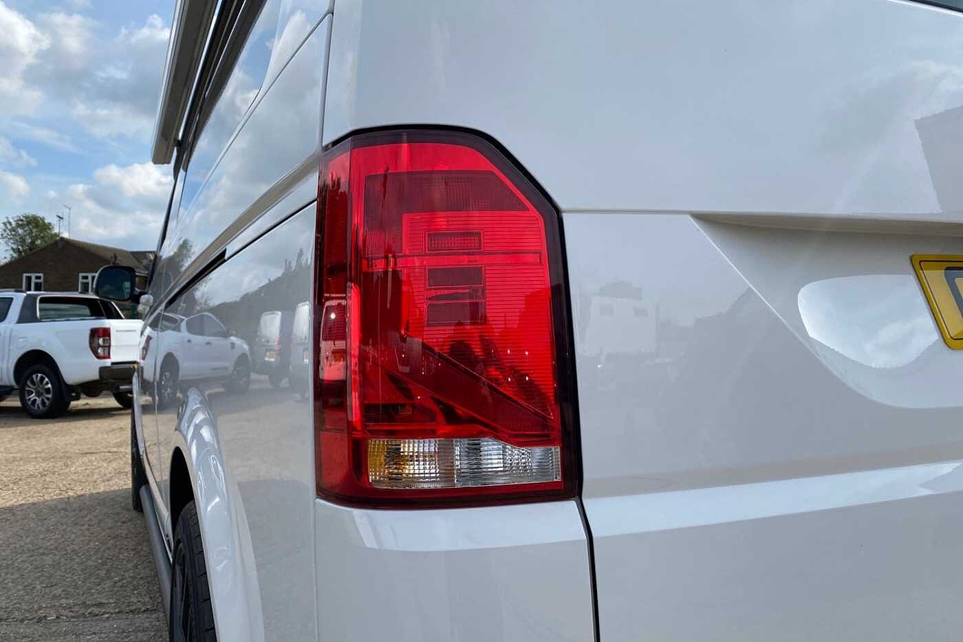 Volkswagen Transporter T32 Lwb Diesel Camper 2.0 TDI 150 Highline Urban Van DSG Camper