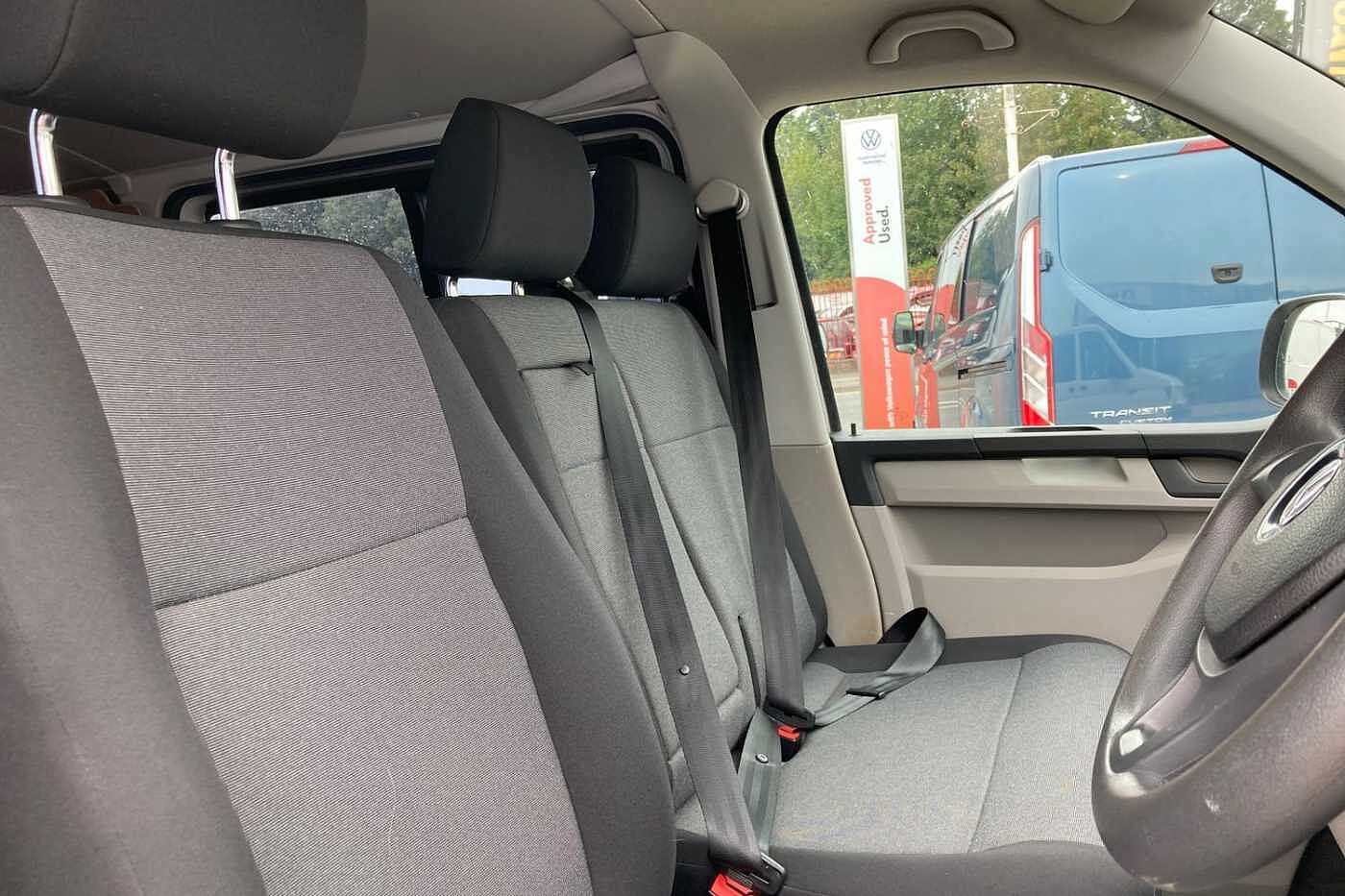 Volkswagen Transporter Kombi 2.0TDI 102PS EU6 T30 SL BMT SWB