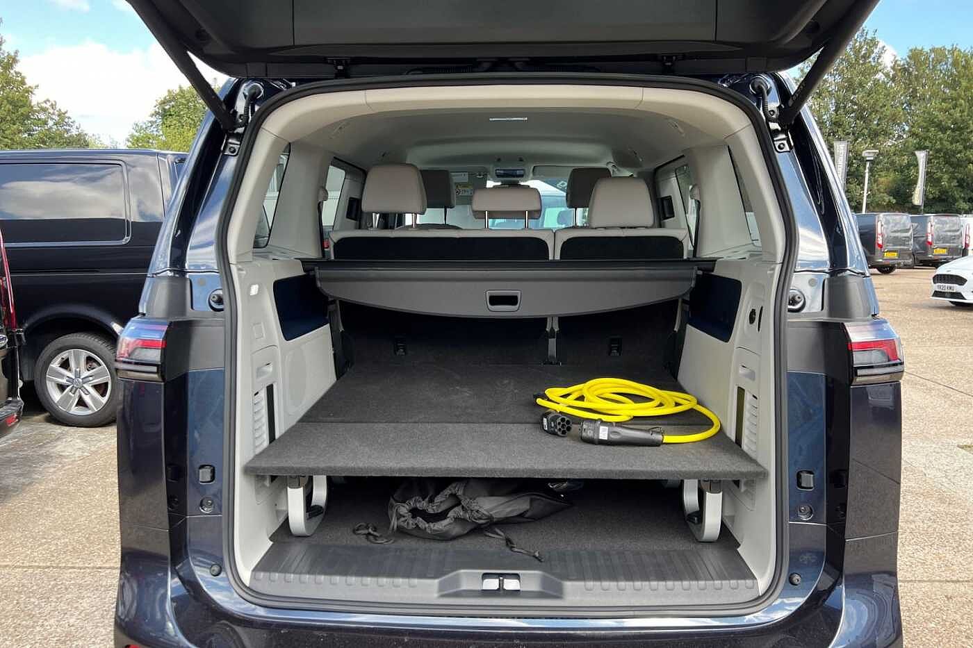 Volkswagen ID.Buzz ID. Buzz E (204ps) Style Standard (77kWh) Pro Auto