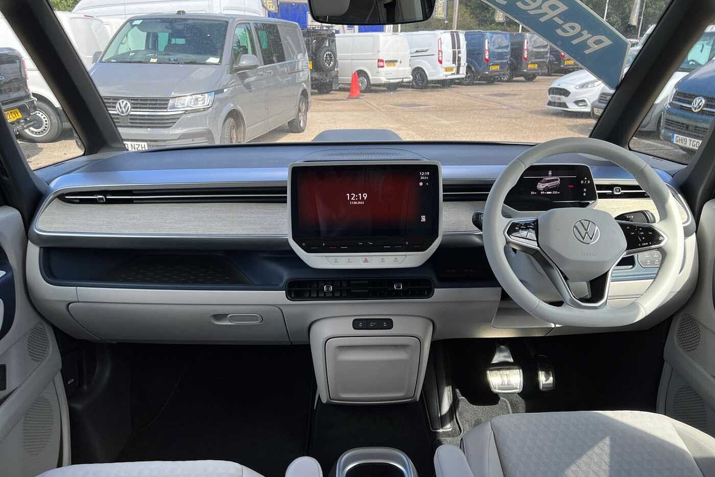 Volkswagen ID.Buzz ID. Buzz E (204ps) Style Standard (77kWh) Pro Auto