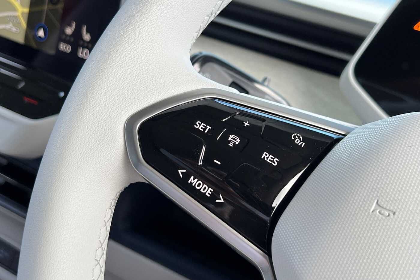 Volkswagen ID.Buzz ID. Buzz E (204ps) Style Standard (77kWh) Pro Auto