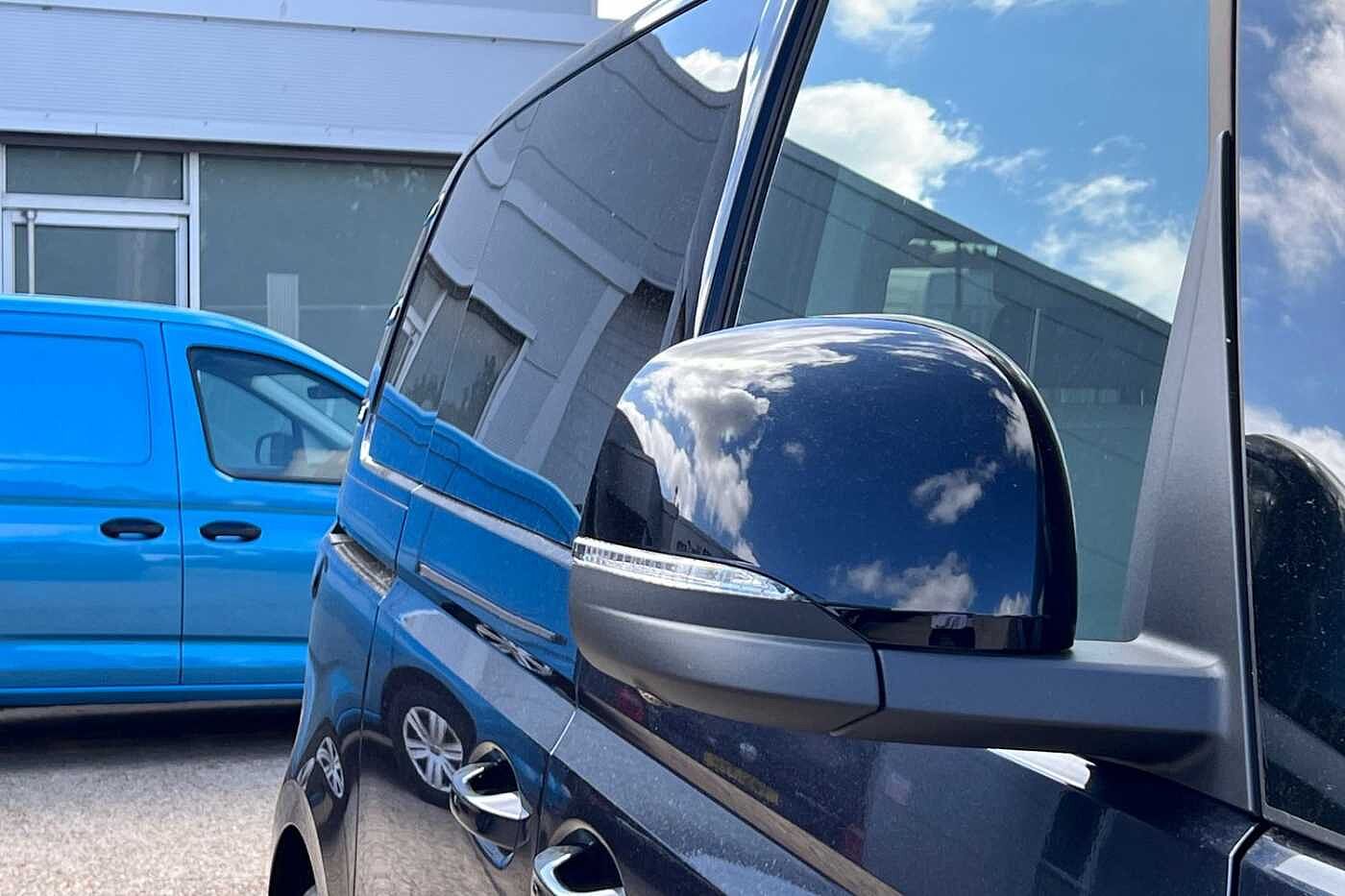 Volkswagen ID.Buzz ID. Buzz E (204ps) Style Standard (77kWh) Pro Auto