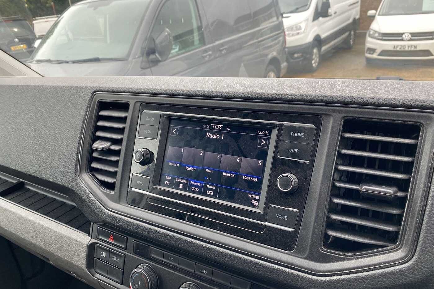 Volkswagen Crafter 2.0TDI 140PS Eu6dT-E CR35 LWB Trendline Panel Van