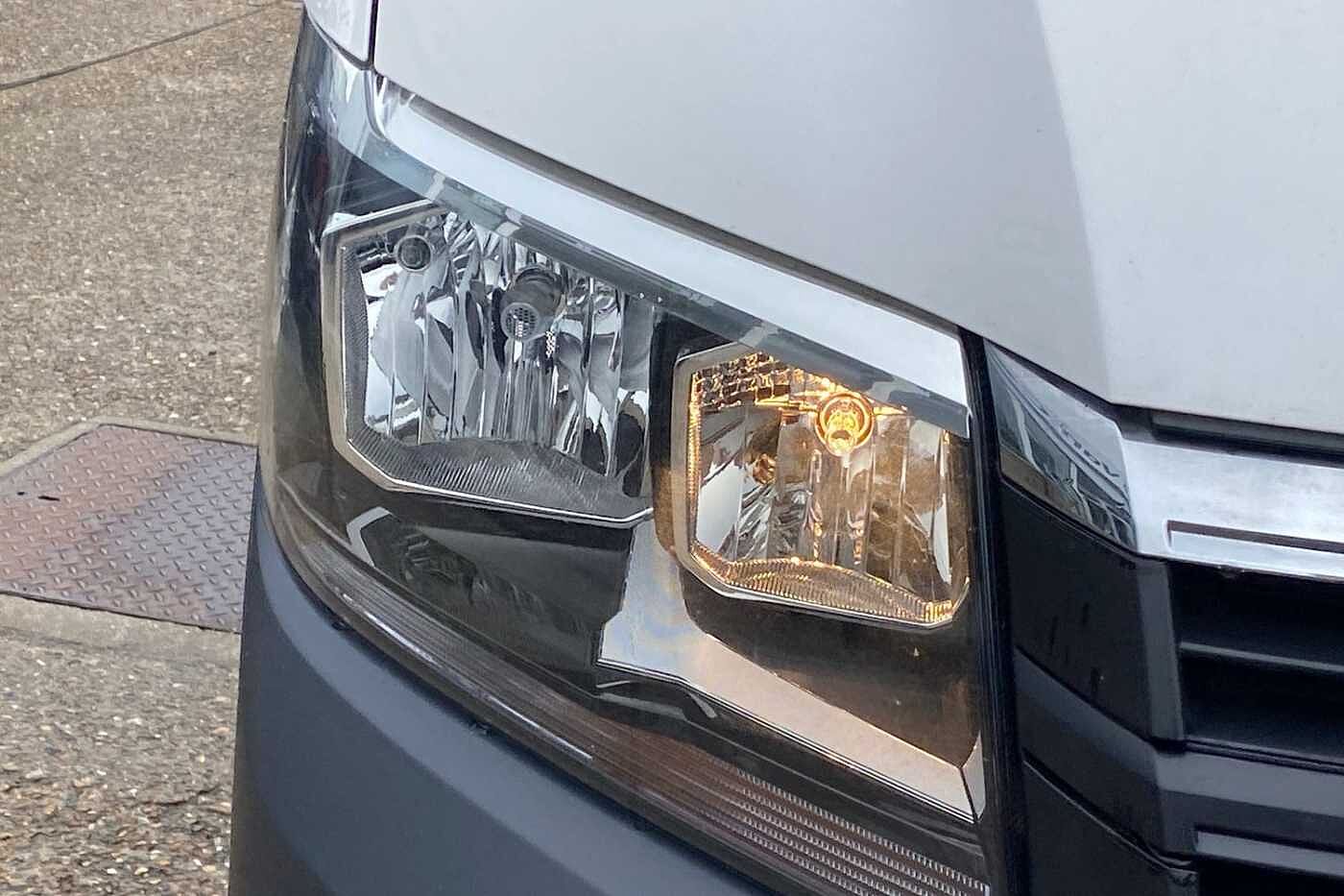 Volkswagen Crafter 2.0TDI 140PS Eu6dT-E CR35 LWB Trendline Panel Van