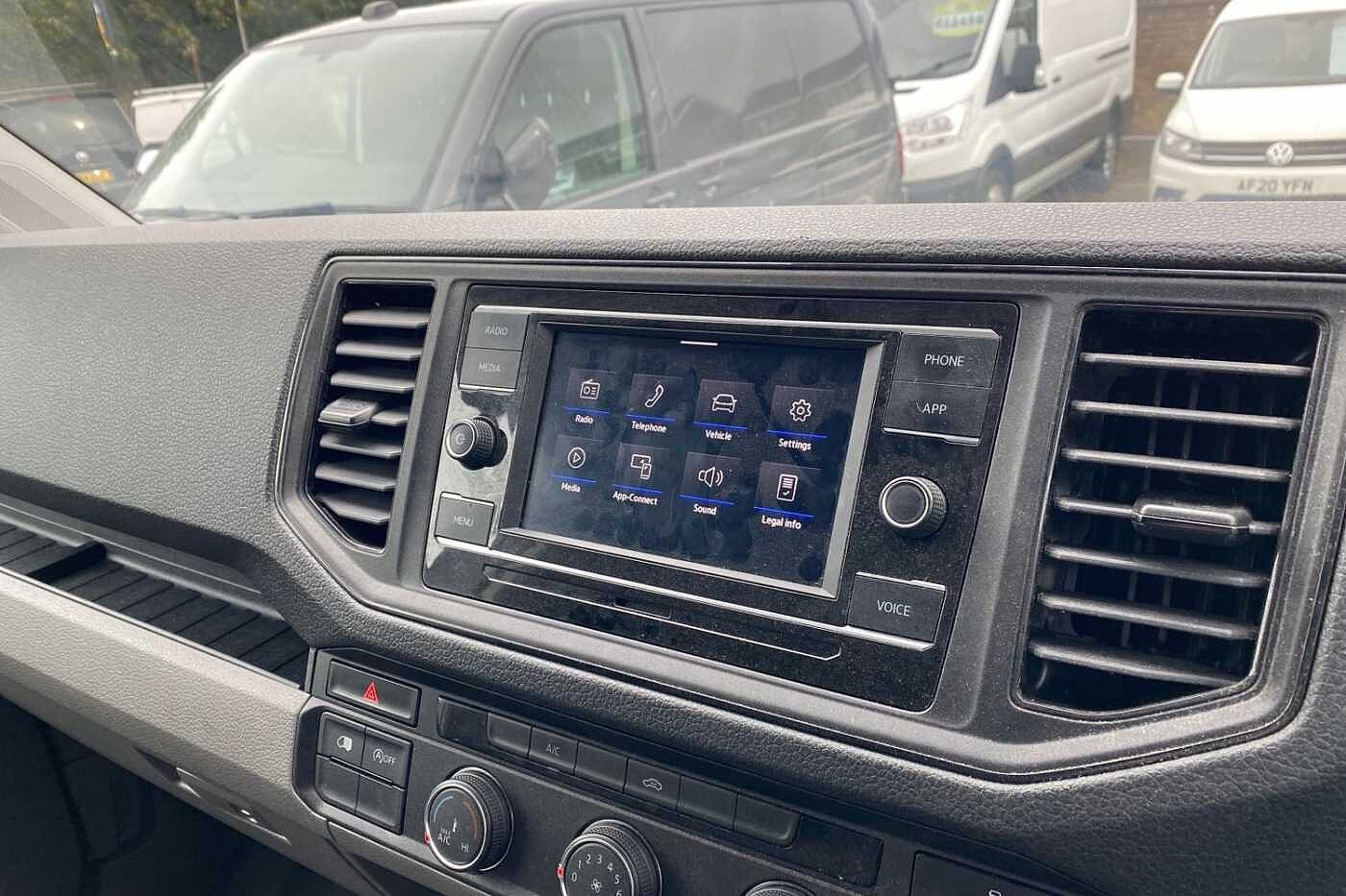 Volkswagen Crafter 2.0TDI 140PS Eu6dT-E CR35 LWB Trendline Panel Van