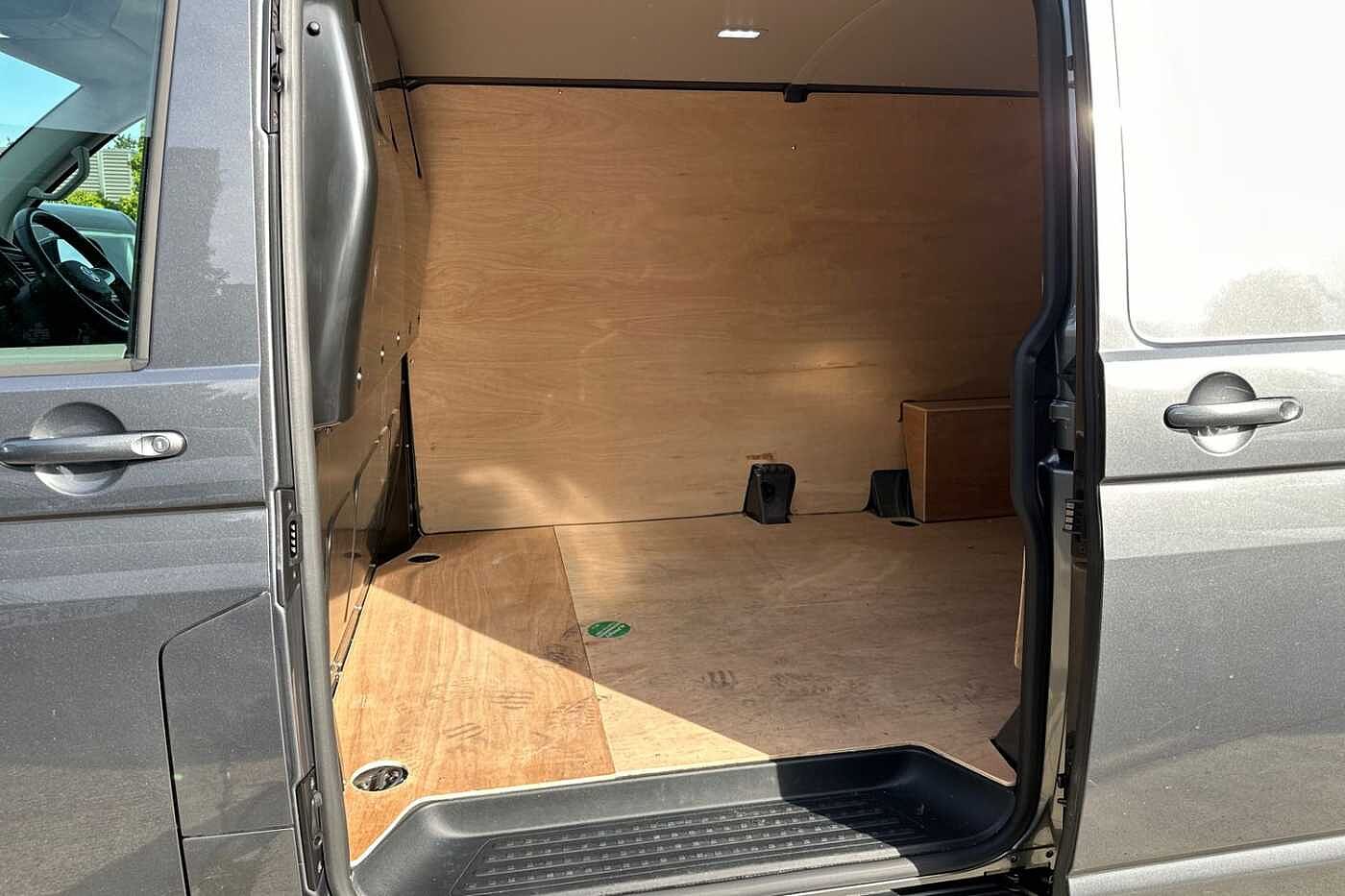 Volkswagen Transporter 2.0 TDI(150ps)(Eu6d)T32 HL BMT LWB DSG Panel Van