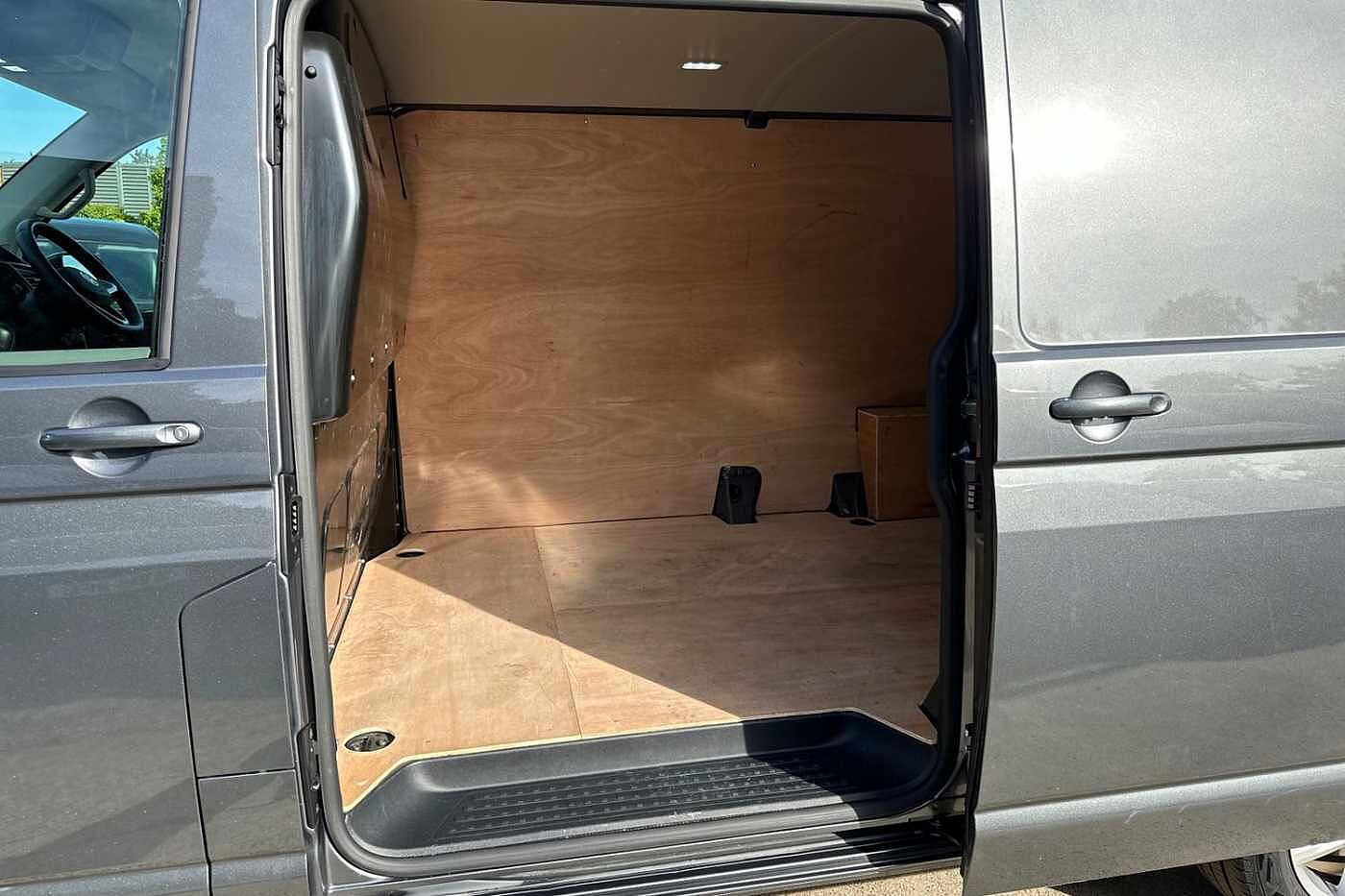 Volkswagen Transporter 2.0 TDI(150ps)(Eu6d)T32 HL BMT LWB DSG Panel Van