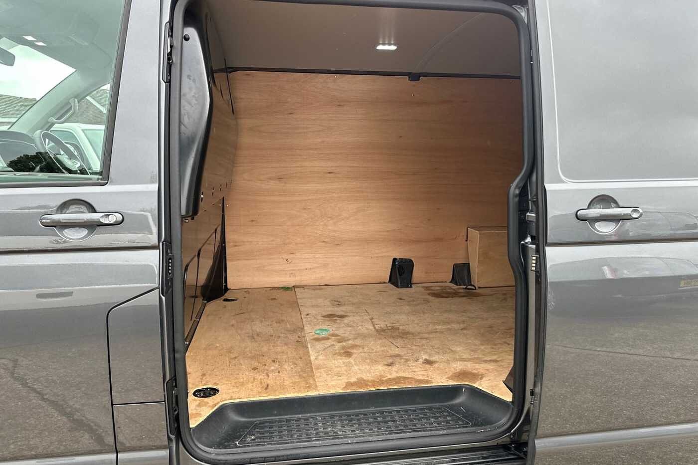 Volkswagen Transporter 2.0TDI 150ps(Eu6d) T30 High SWB Panel Van