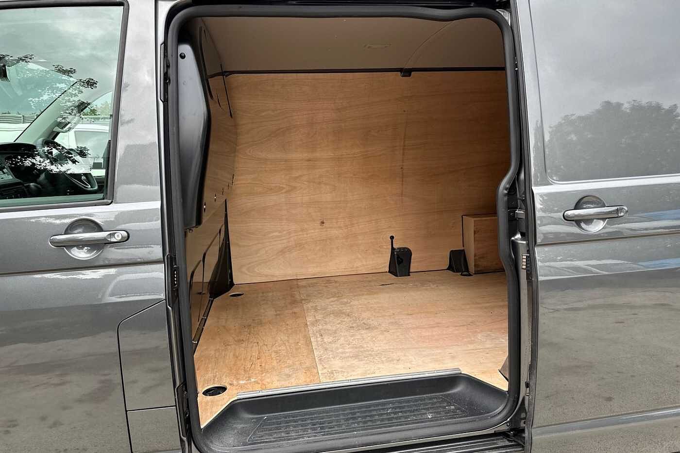 Volkswagen Transporter 2.0 TDI(150ps)(Eu6d)T32 HL BMT LWB DSG Panel Van