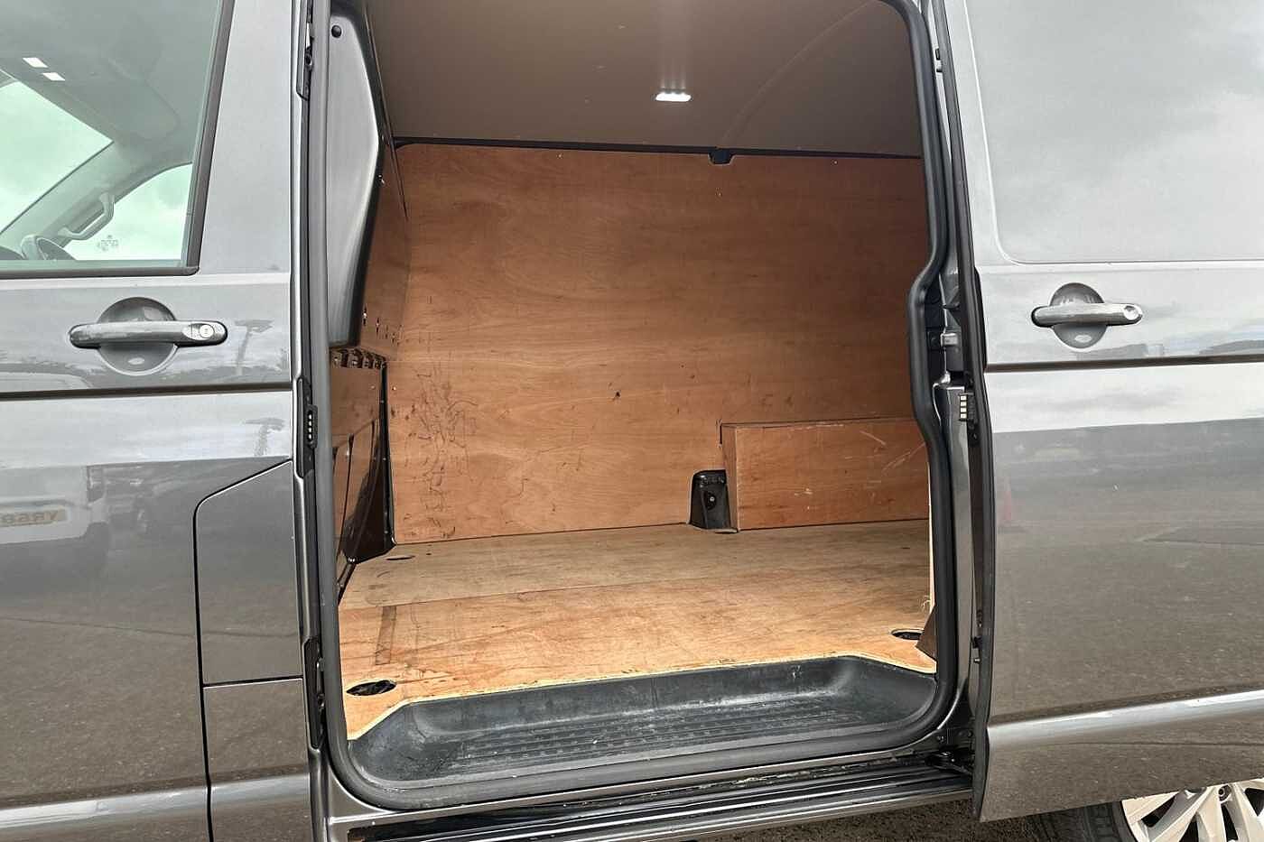 Volkswagen Transporter T28 Swb Diesel 2.0 TDI 110 Highline SWB Van Panel Van