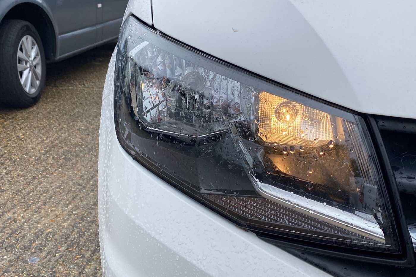 Volkswagen C20 Panel van Highline SWB 102 PS 2.0 TDI 5sp Manual