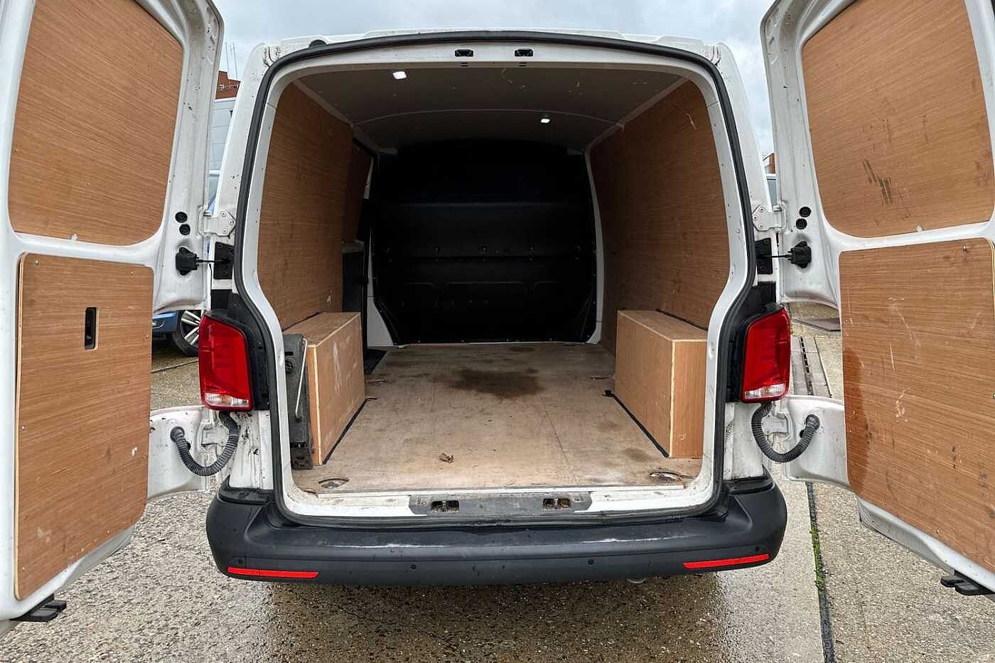 Volkswagen Transporter 2.0TDI 110ps T30 Startline BMT LWB Panel van