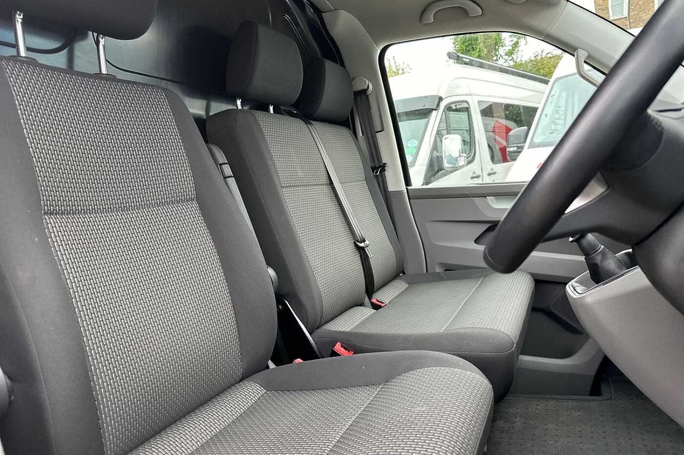 Volkswagen Transporter 2.0TDI 110ps T28 Highline BMT SWB Panel Van