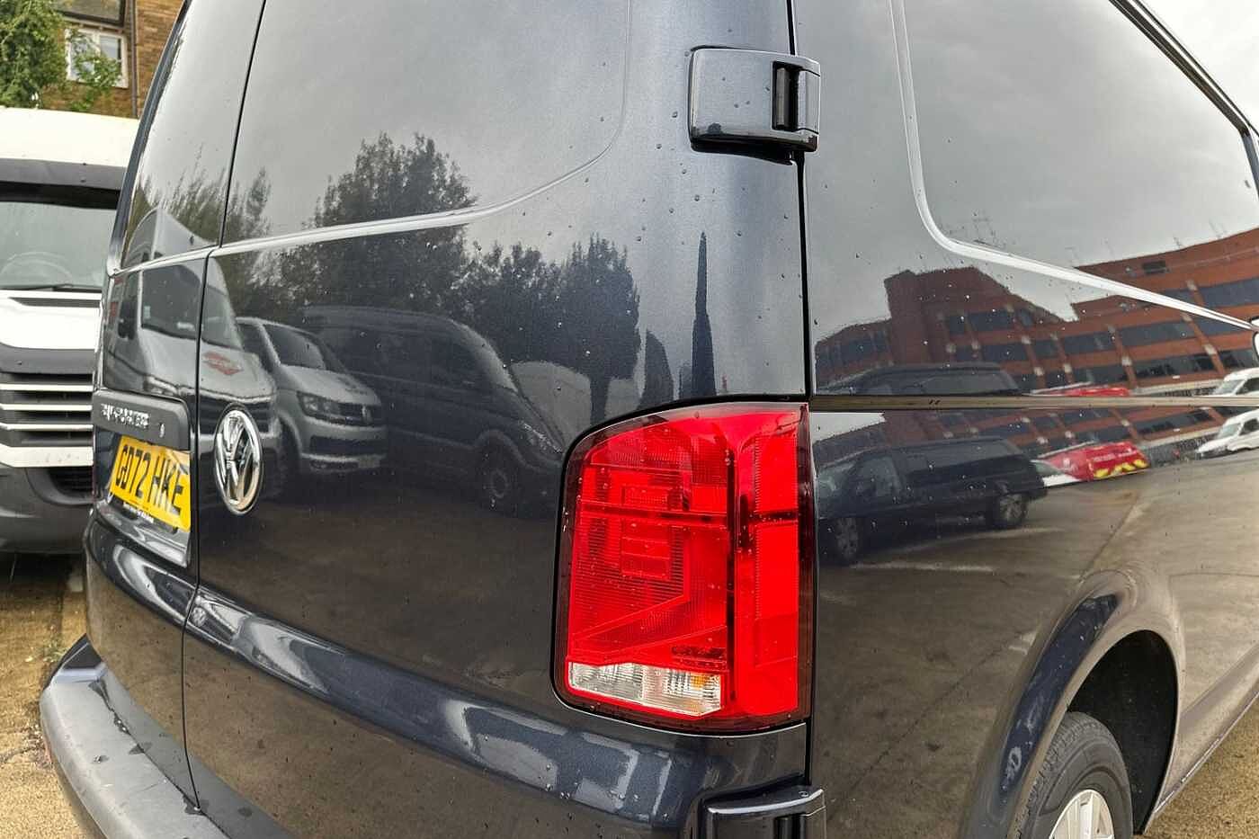 Volkswagen Transporter 2.0TDI 110ps T28 Highline BMT SWB Panel Van