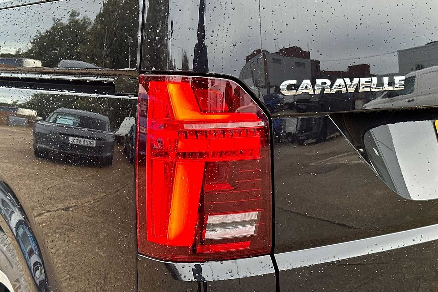 Volkswagen Caravelle Diesel Estate 4Motion 2.0 TDI Executive 204 5dr DSG 4 motion