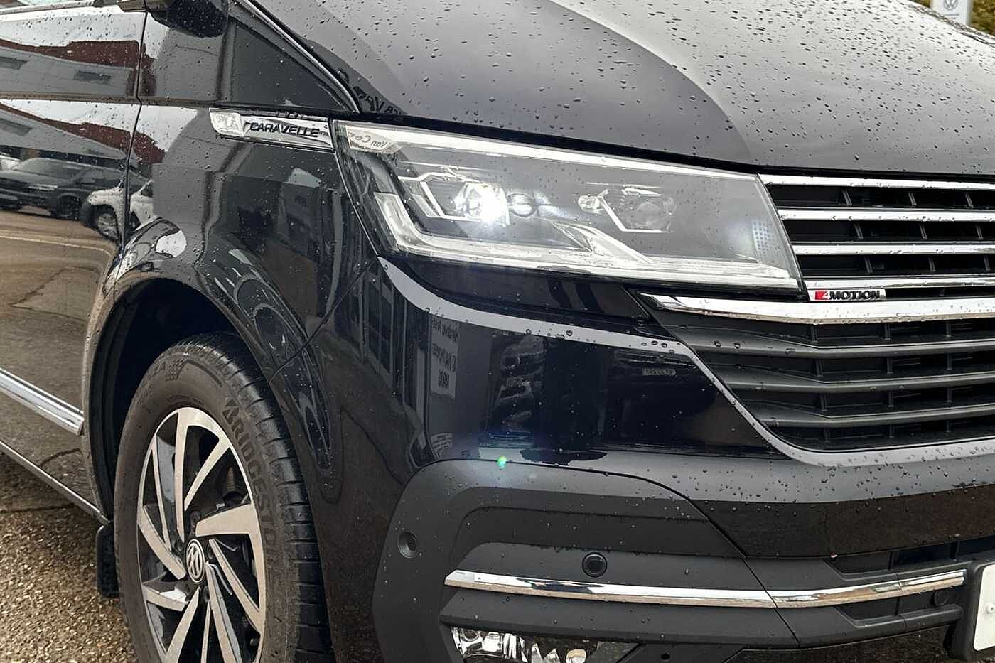 Volkswagen Caravelle Diesel Estate 4Motion 2.0 TDI Executive 204 5dr DSG 4 motion