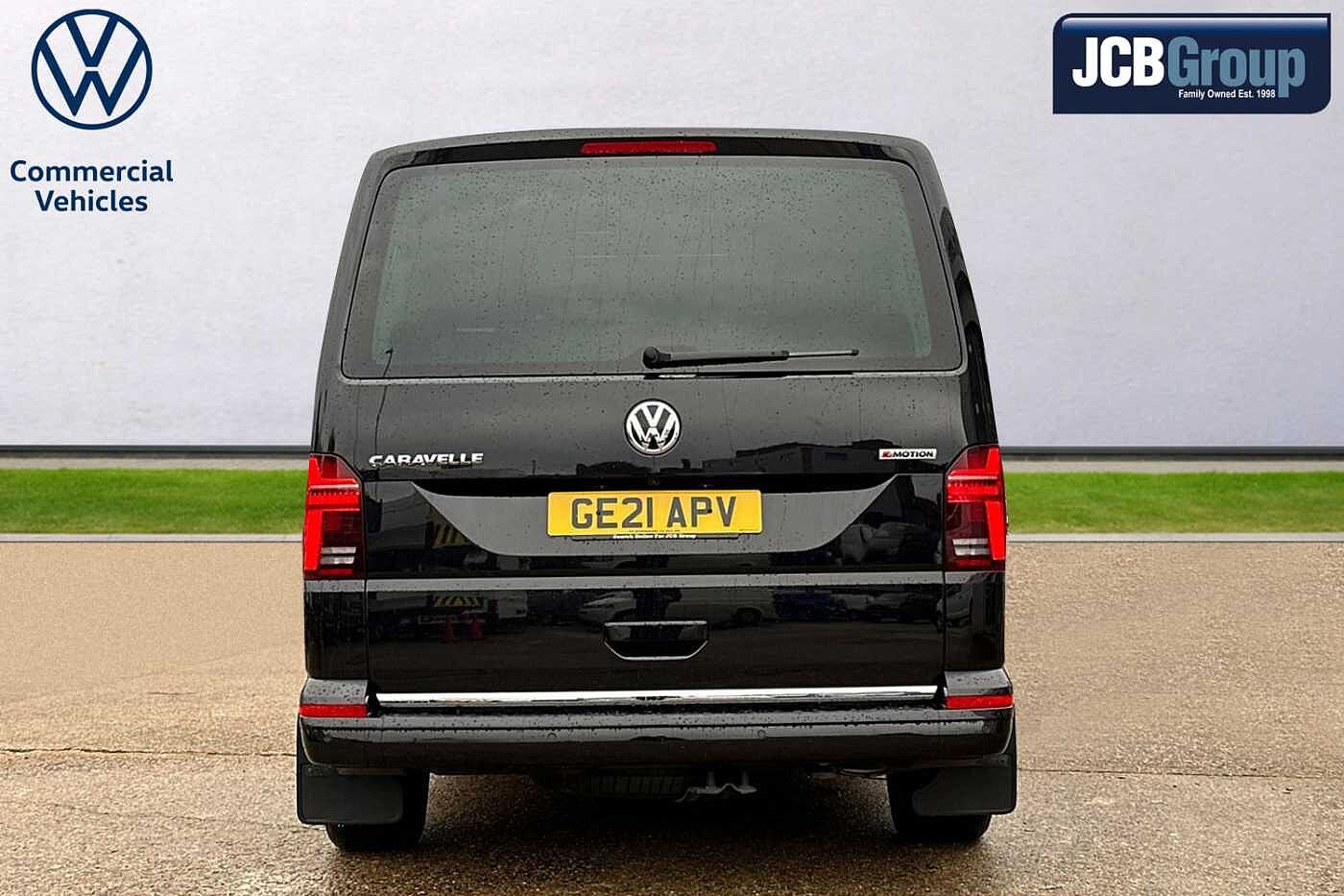 Volkswagen Caravelle Diesel Estate 4Motion 2.0 TDI Executive 204 5dr DSG 4 motion